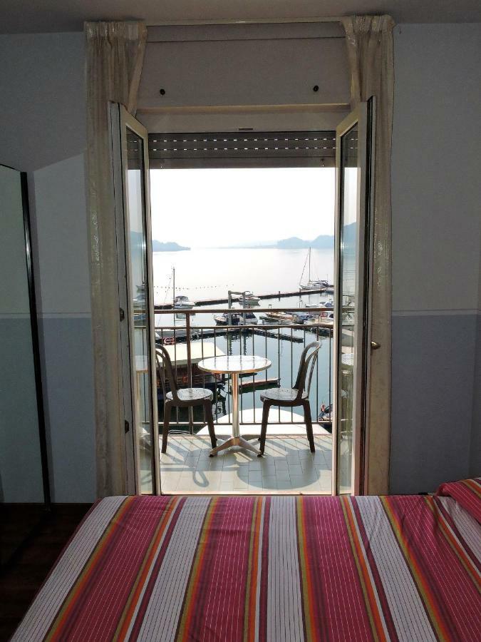 Hotel Capri Lesa Ngoại thất bức ảnh