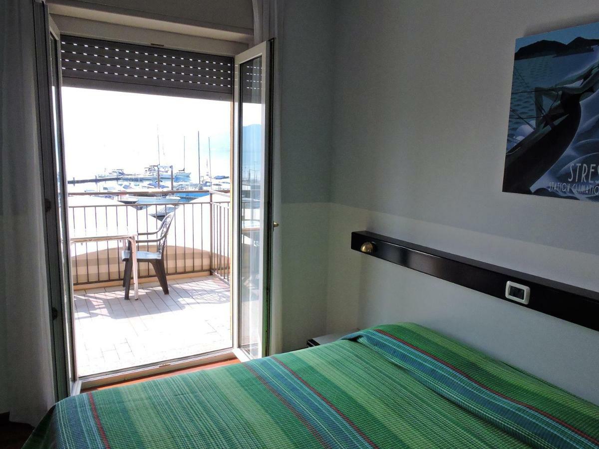 Hotel Capri Lesa Ngoại thất bức ảnh